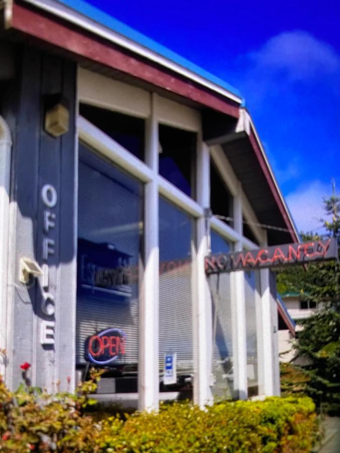 Curley'S Resort & Dive Center Sekiu Exterior foto